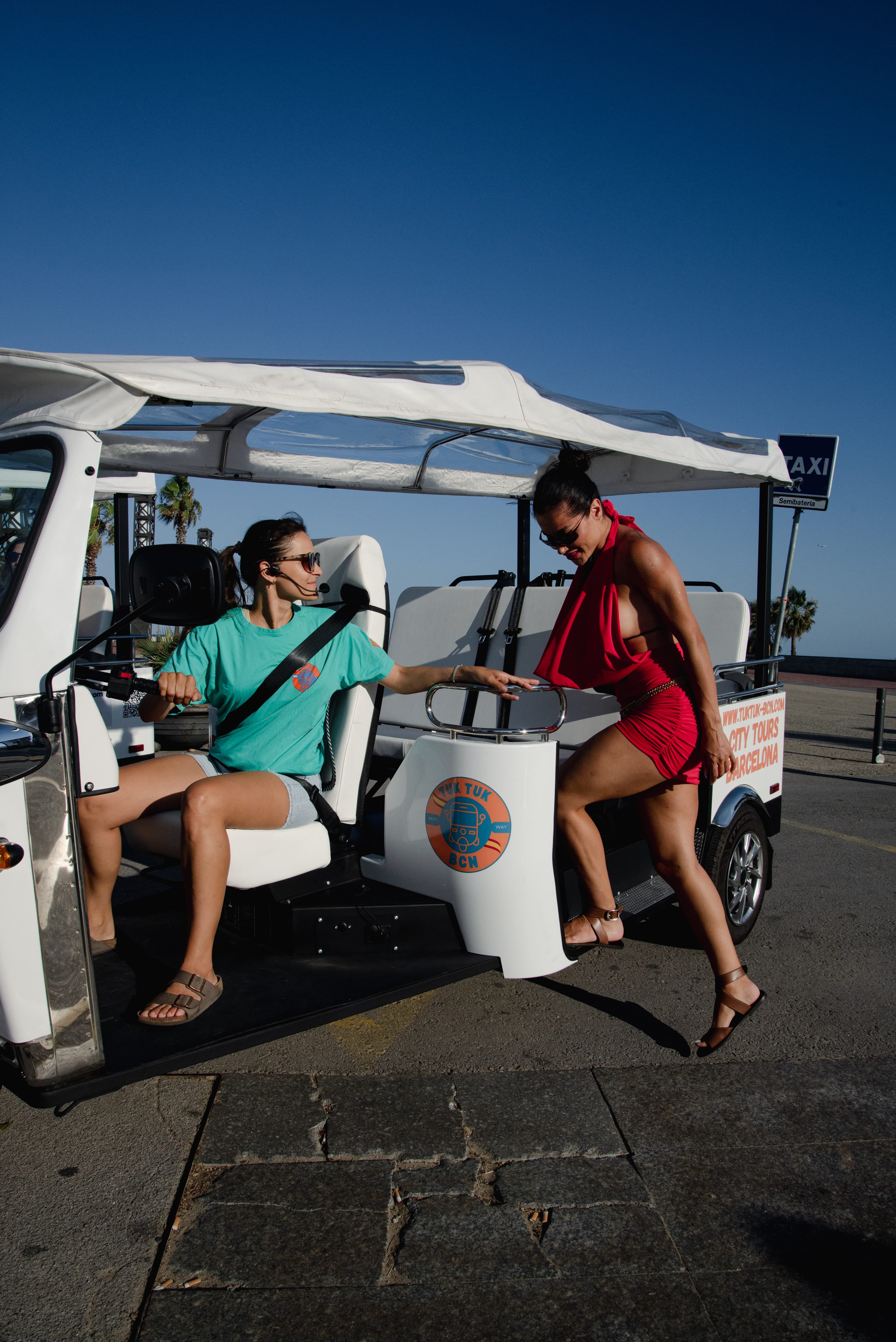 Barcelona tuk tuk tour 2 from Facebook