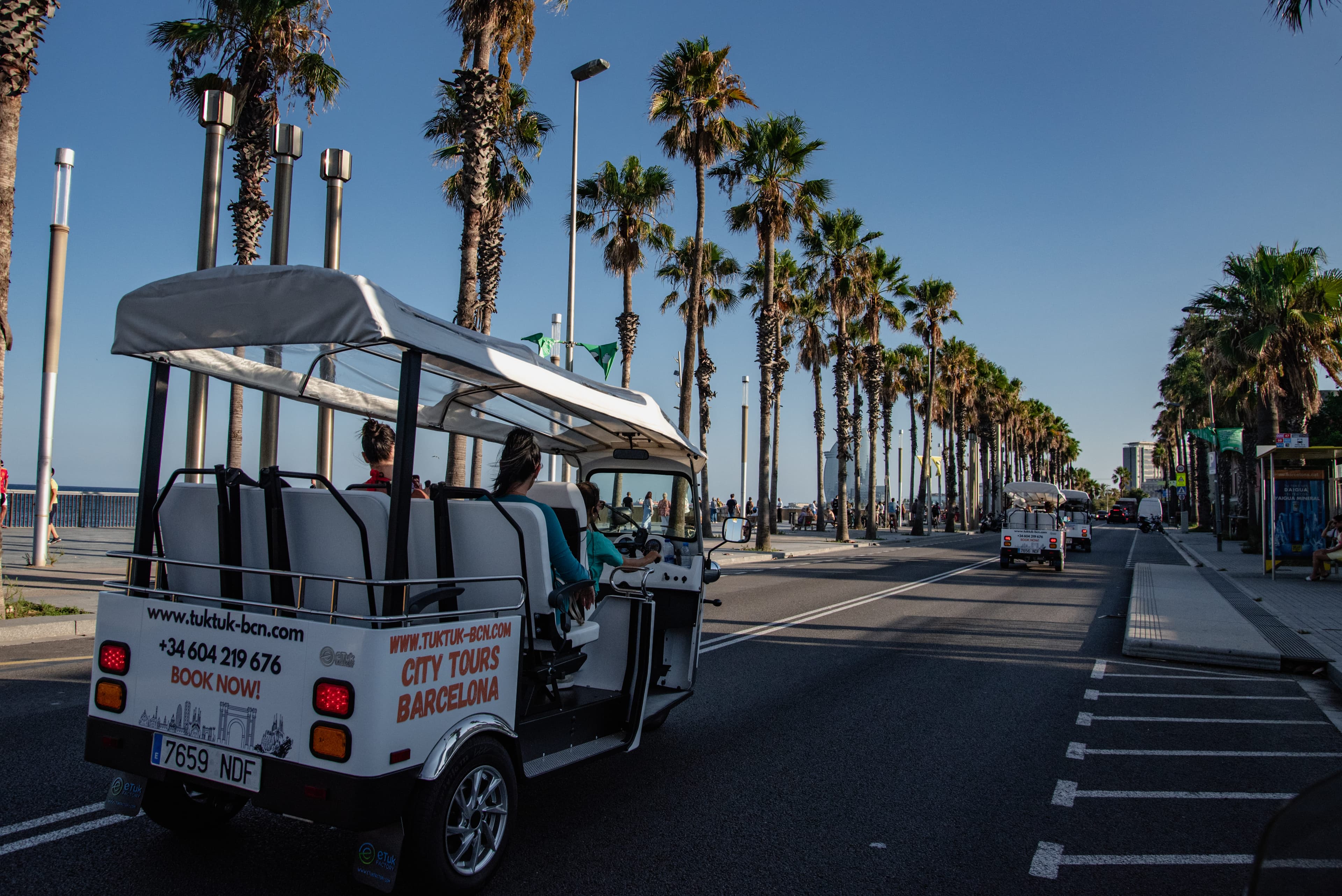 The Complete Barcelona Tuk Tuk Tour - 4 Hours - Tuktuk tour in Barcelona