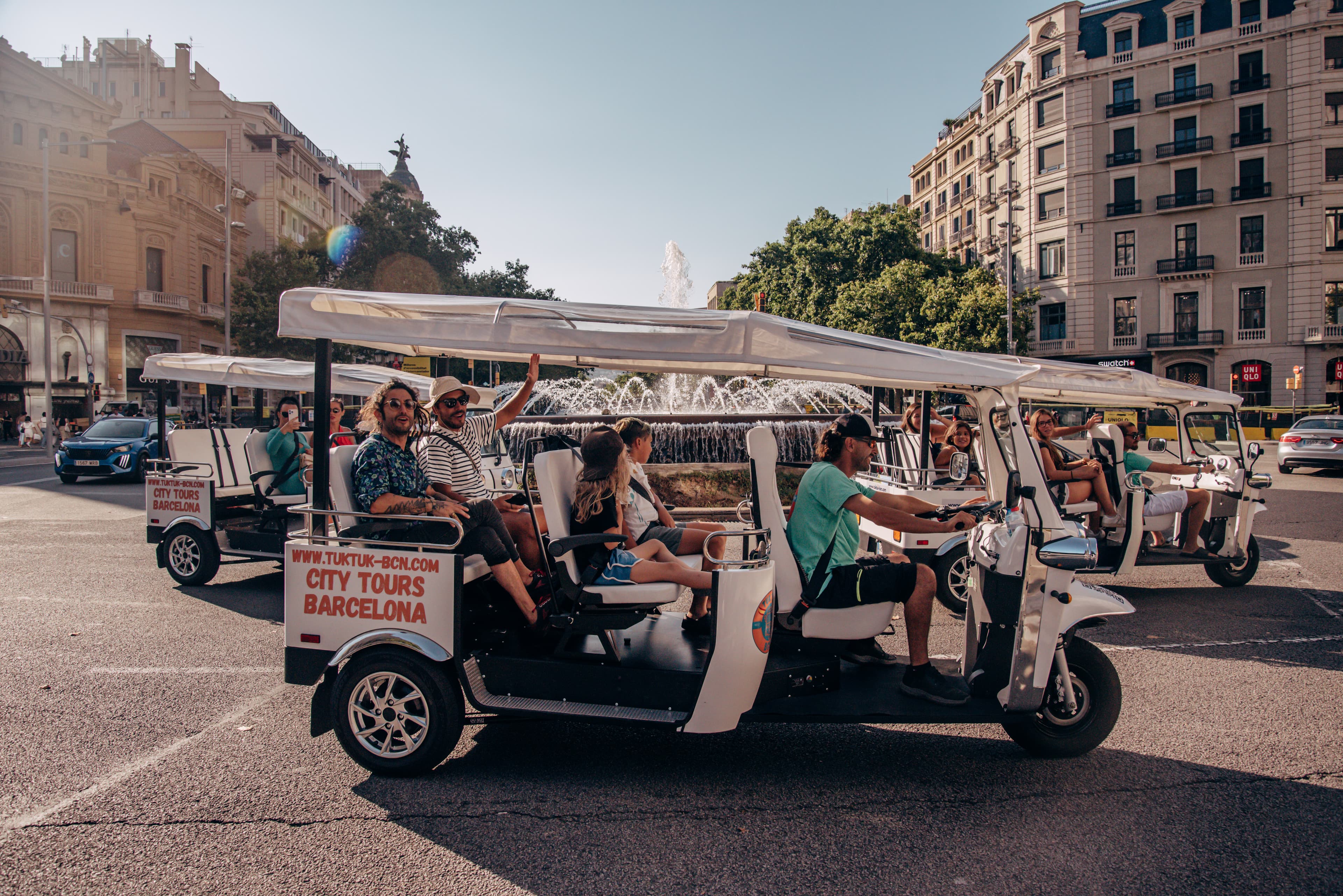 Full City Highlights Tour - 3 Hours - tuk tuk tour in Barcelona